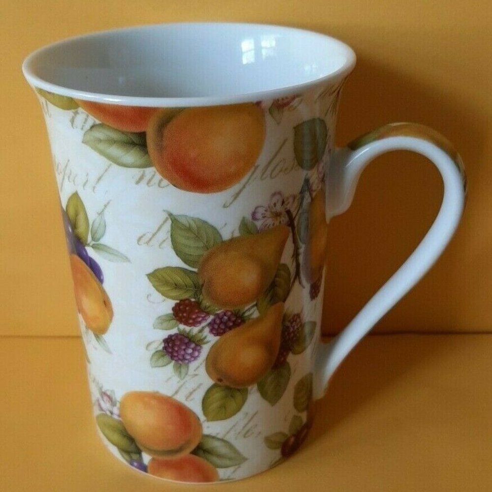 Dainty Flowers & Fruit China MUG / KENT POTTERY / J. GODINGER & CO